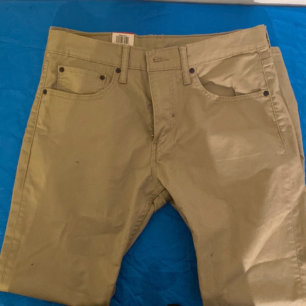 Never worn Levi jeans